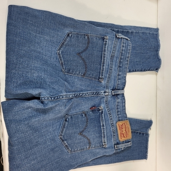 Levi's 711 Skinny Distressed Blue Denim Jeans - Picture 5 of 8